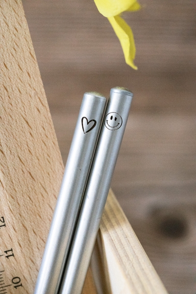 Bleistift Smiley / Herz